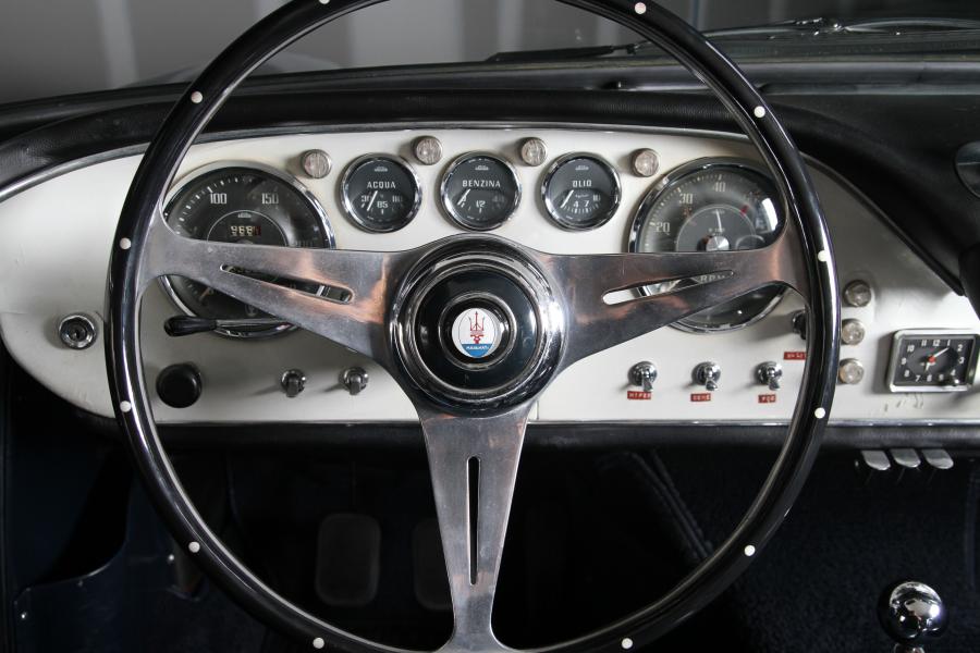 Maserati 3500GT by Carrozzeria Touring of Milan 1962 года  (фото 6 из 19)